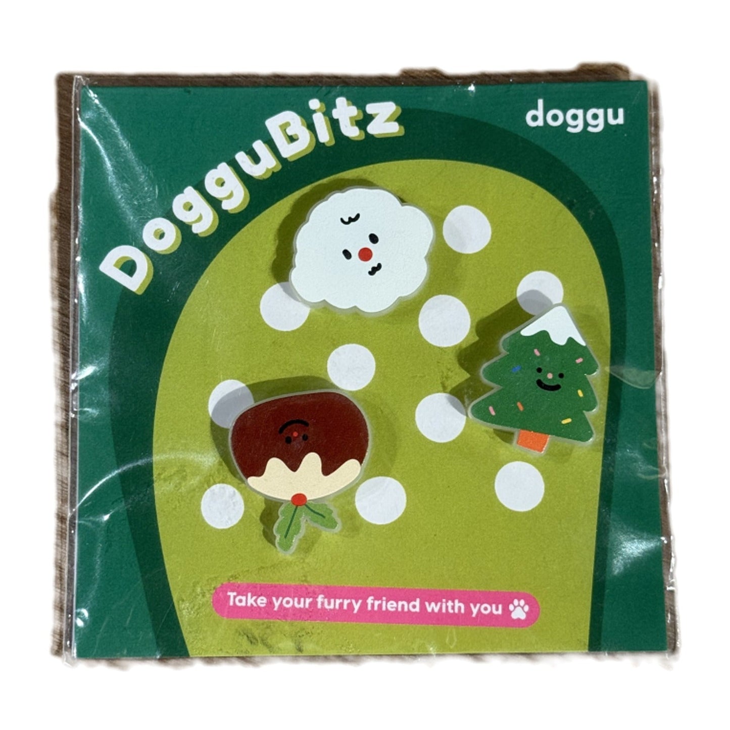 DogguBitz Christmas charm set for pets on white background